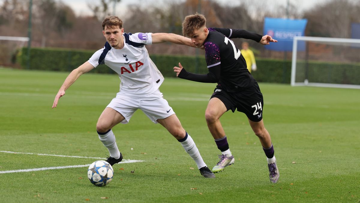 Ostudný debakl! Mladíci Slavie dostali od Tottenhamu devět gólů. Přišel i Kinský